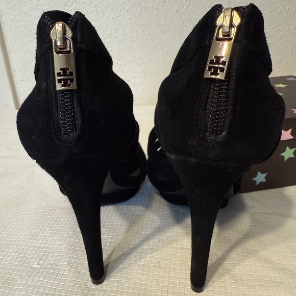 Tory Burch Black Heels Strappy Design ALL LEATHER Good Condition Offers Welcome - Picture 10 of 16